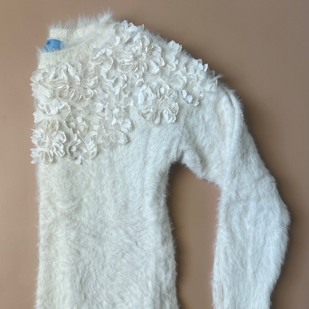 CECE floral appliqué sweater